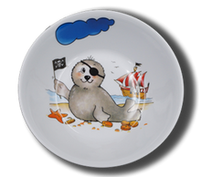 Laden Sie das Bild in den Galerie-Viewer, Schale aus Porzellan mit Namen und Seehund Pirat