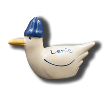 Laden Sie das Bild in den Galerie-Viewer, Spardose in Form einer Möwe mit Namen