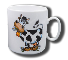 Laden Sie das Bild in den Galerie-Viewer, Tasse aus Porzellan mit Namen und Kuh