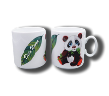 Laden Sie das Bild in den Galerie-Viewer, Weiße Tasse mit Namen und Porzellan und Blatt