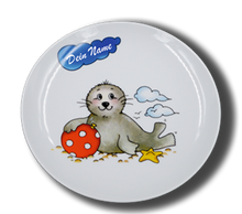 Laden Sie das Bild in den Galerie-Viewer, Teller aus Porzellan mit Namen und Seehund Ball