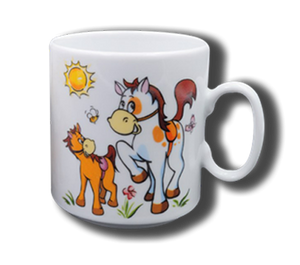 Tasse aus Porzellan mit Namen und Pferd